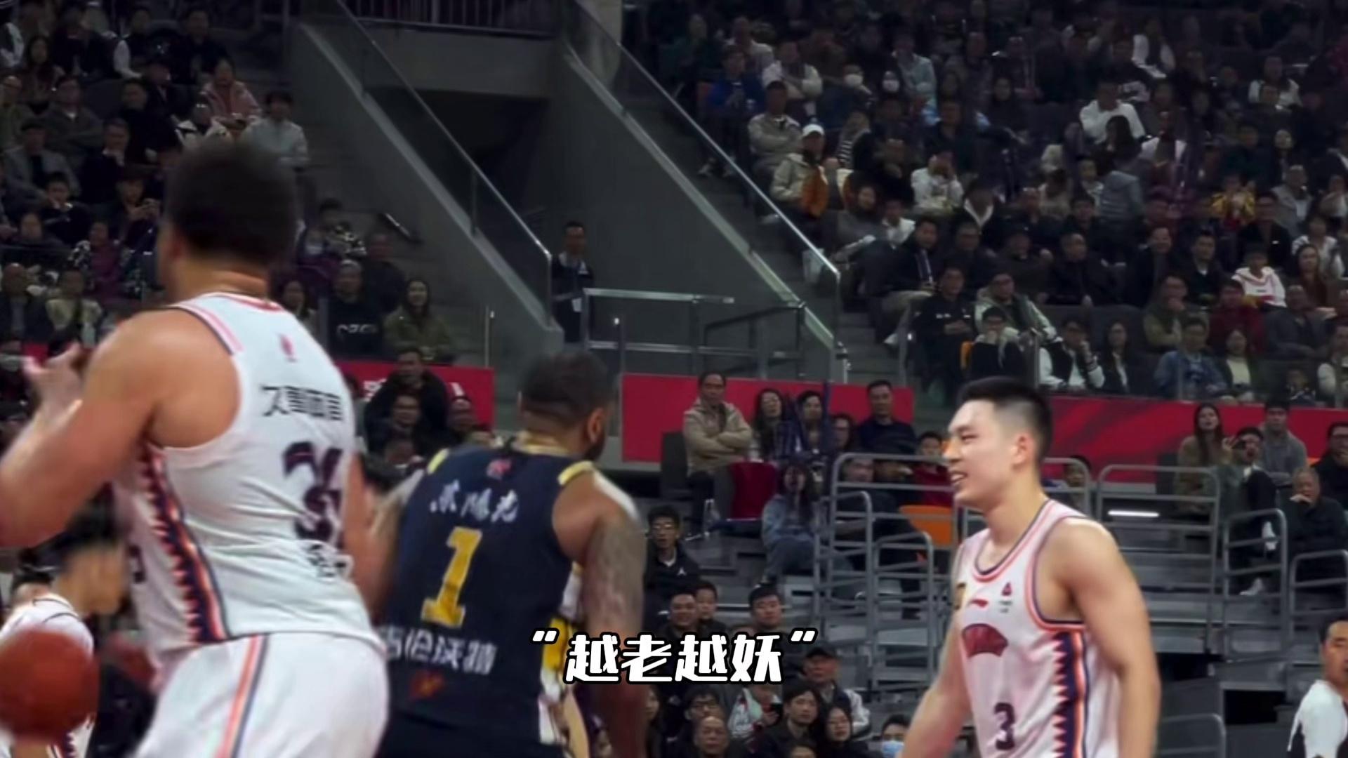 包含刚刚！转会期新奥尔良鹈鹕备战欧联布莱顿遗憾出局备战CBA常规赛，冲刺阶段广东宏远再遭质疑的词条